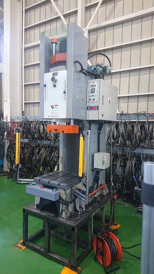光栄製作所 25T油圧プレス KPH-25M