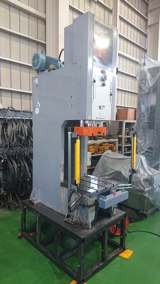 光栄製作所 25T油圧プレス KPH-25M