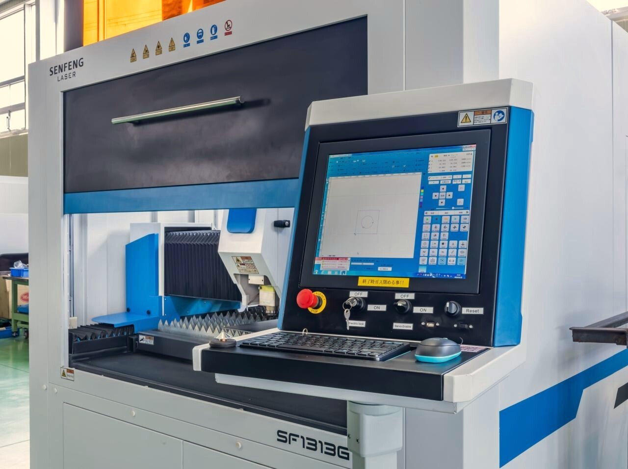SENFENG LASER ファイバーレーザー加工機 SF1313G