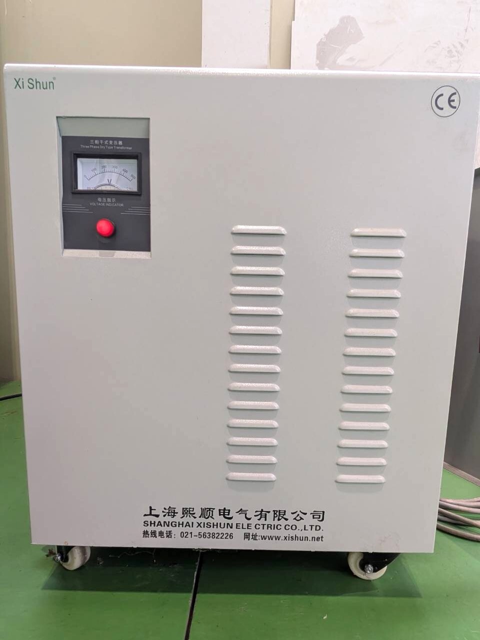 SENFENG LASER ファイバーレーザー加工機 SF1313G