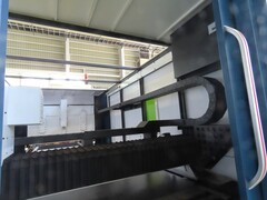 SENFENG LASER ファイバーレーザー加工機 SF3015H4