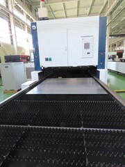 SENFENG LASER ファイバーレーザー加工機 SF3015H4