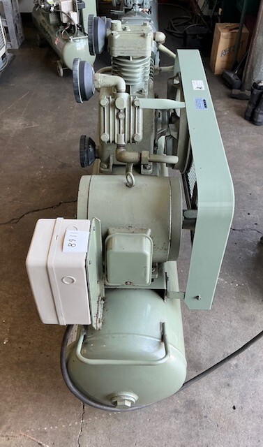 日立産機 5.5kwコンプレッサー 5.5OP-8.5T