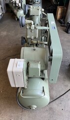 日立産機 5.5kwコンプレッサー 5.5OP-8.5T