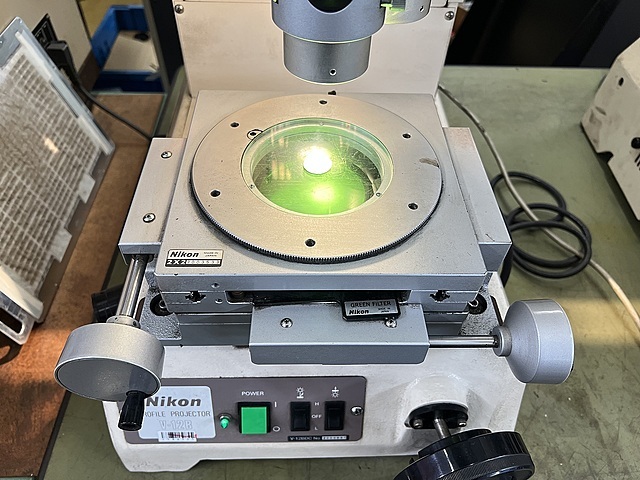ニコン 投影機 V-12B