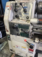 滝沢鉄工所 普通旋盤 TSL-550D