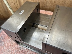 ナベヤ ロックタイト精密マシンバイス LTCV200