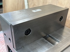 ナベヤ ロックタイト精密マシンバイス LTCV200