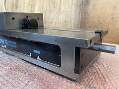 ナベヤ ロックタイト精密マシンバイス LTCV200