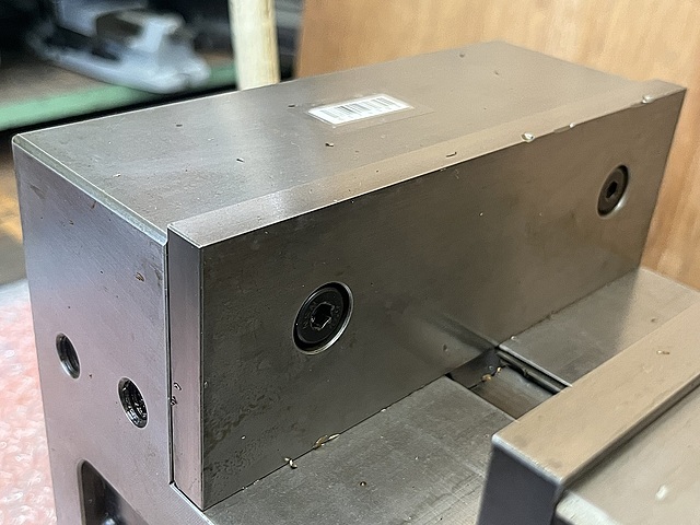ナベヤ ロックタイト精密マシンバイス LTCV200