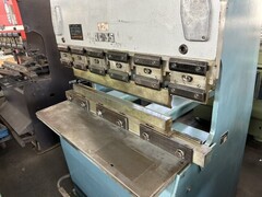 アマダ 1200㎜油圧ベンダー RG-35S
