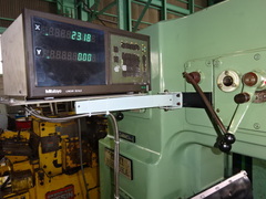 平岡工業 立フライス盤 2MF-V