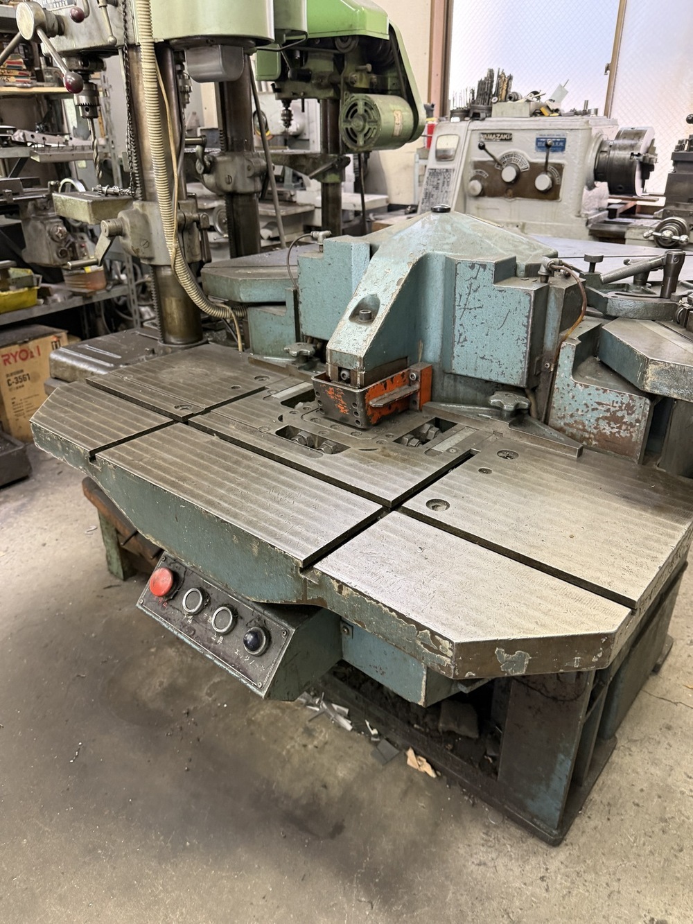 アマダ コーナーシャー CSW-220