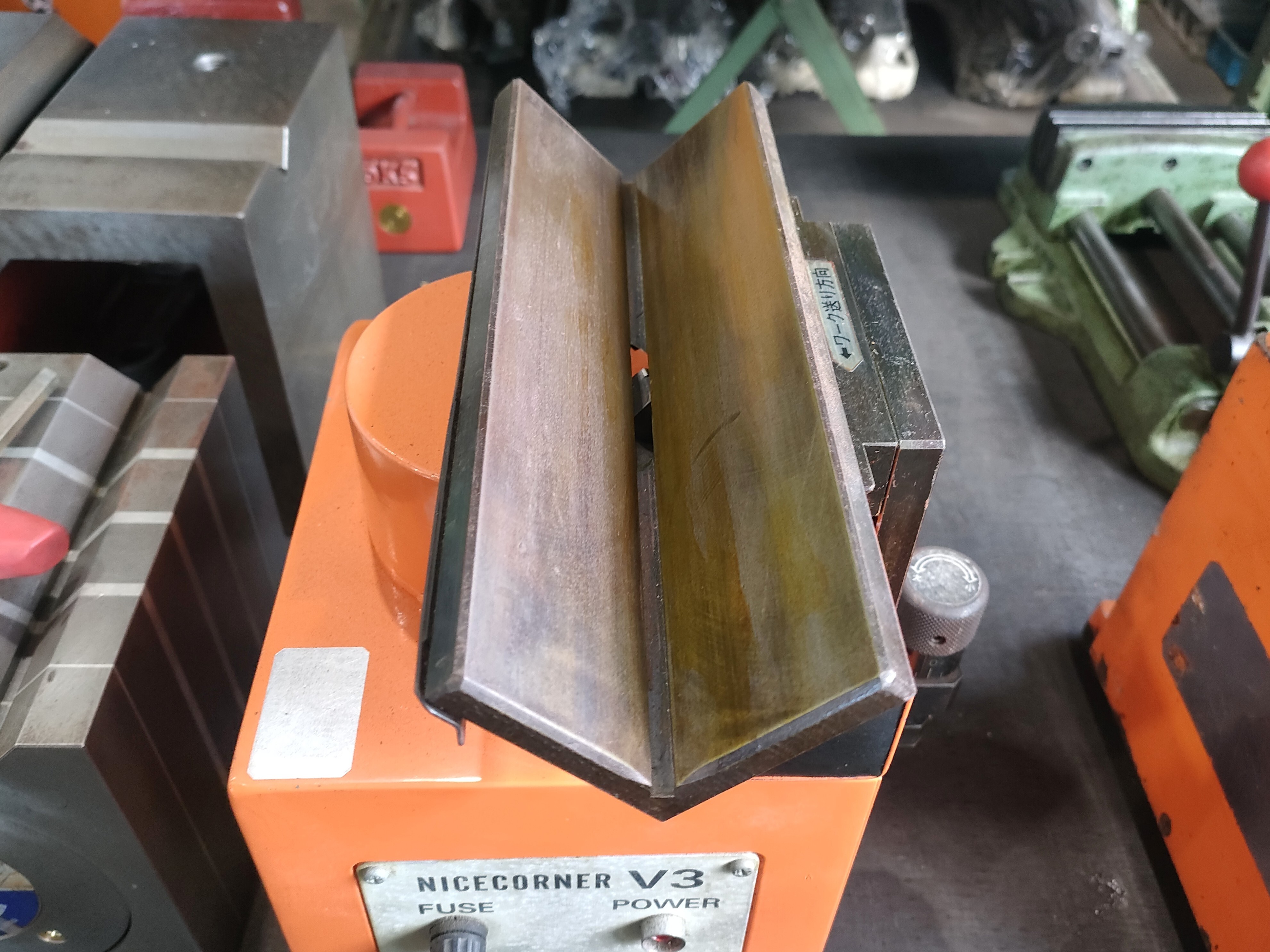 富士元工業 面取機 NICECORNER V3