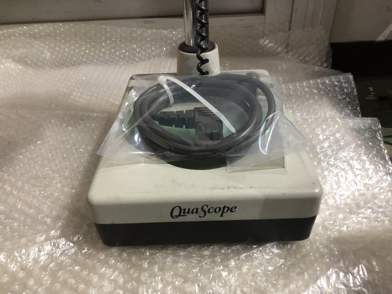 新潟精機 SK ステレオ顕微鏡（実体顕微鏡） QUA SCOPE