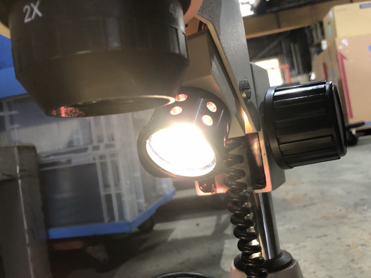 新潟精機 SK ステレオ顕微鏡（実体顕微鏡） QUA SCOPE