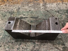 Vブロック W300xD90xH150mm