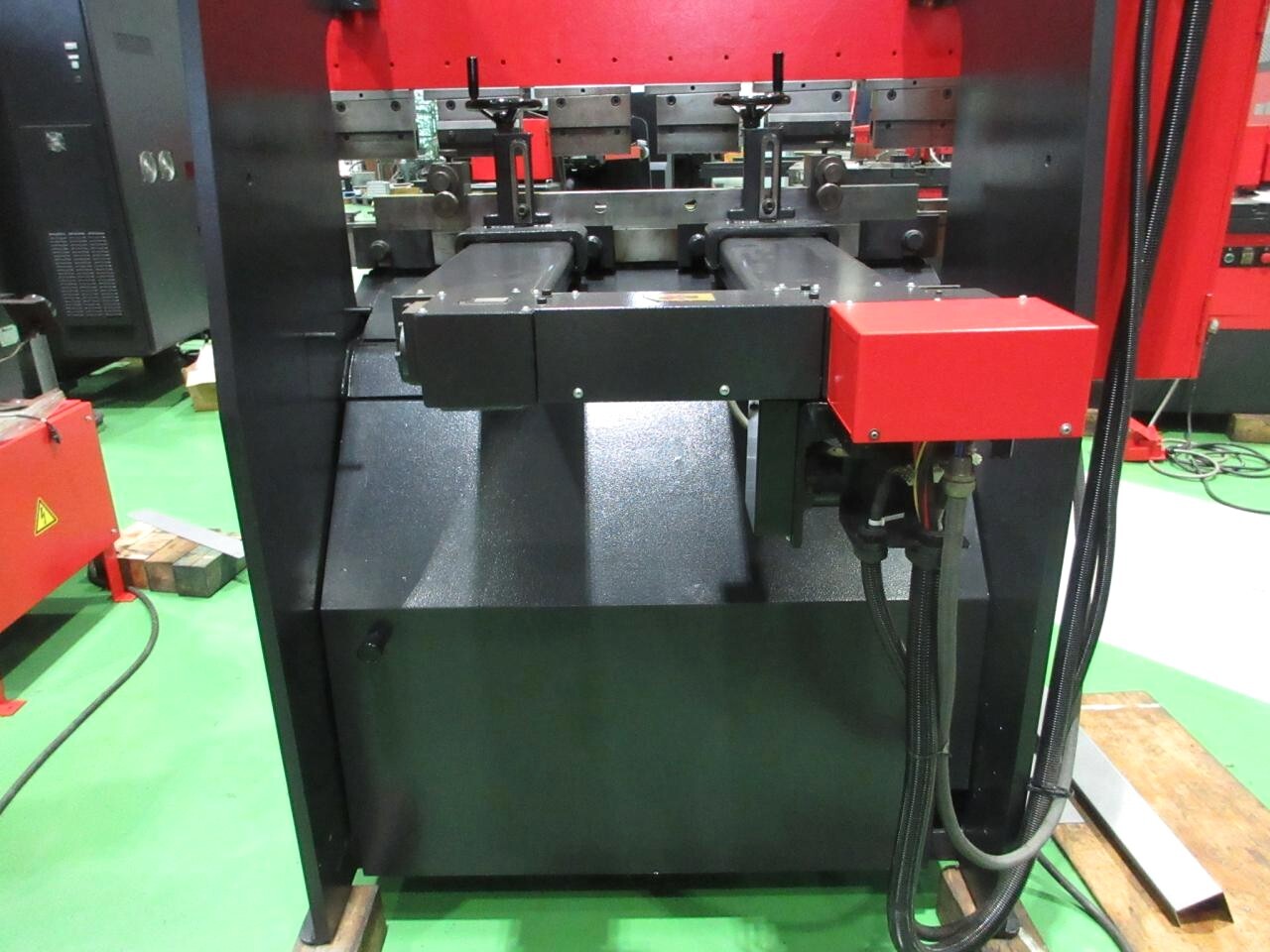 アマダ プレスブレーキ(ベンダー) RG-35S