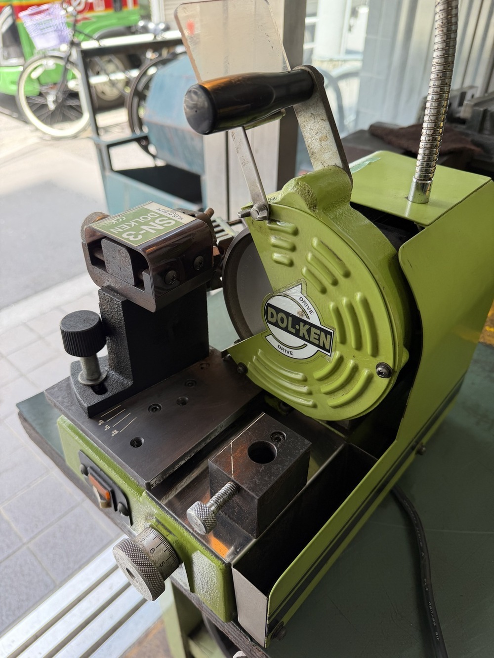CGK ドリル研削盤 SN-3S