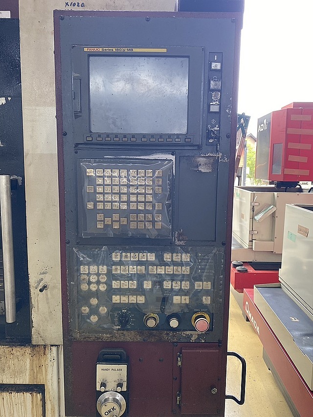 OKK 立型マシニングセンター VM5Ⅲ