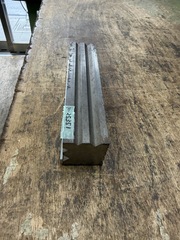 ブロック 50×50×235