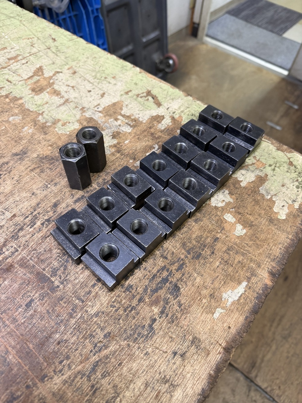 Tスロットナット M16