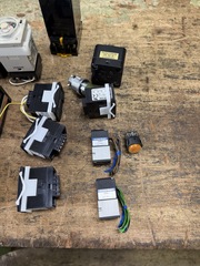 電器部品