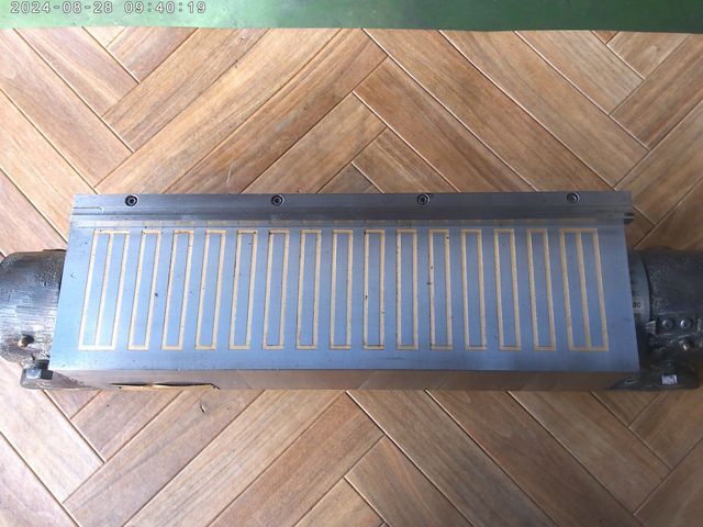 KANETSU｜カネツー	 可傾式電磁チャック KEZ-1138U-NB