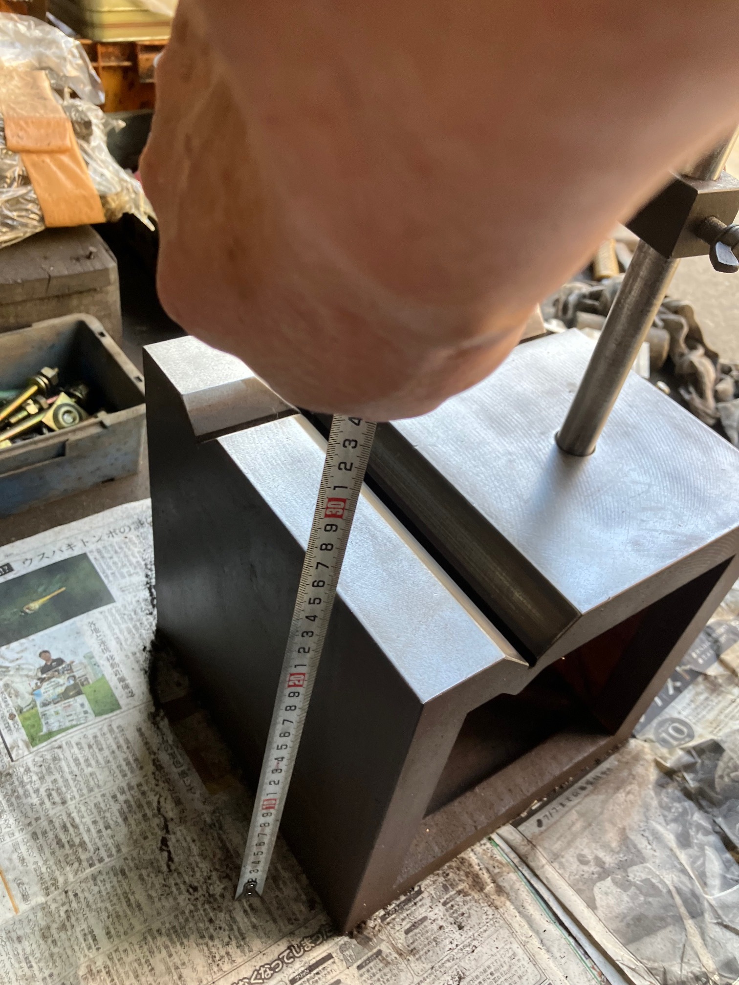 V溝付き桝形ブロック 250＊250