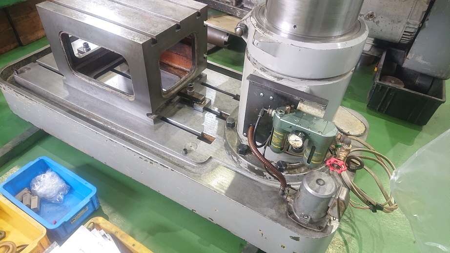 東亜機械製作所 ラジアルボール盤 TRD-1000G