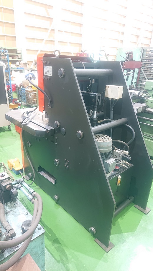 アマダ 可変式コーナーシャー VERSA-206