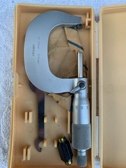 ミツトヨ マイクロメーター M210-50
