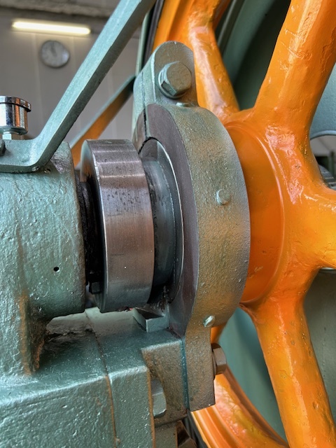  ホーニングプレス 