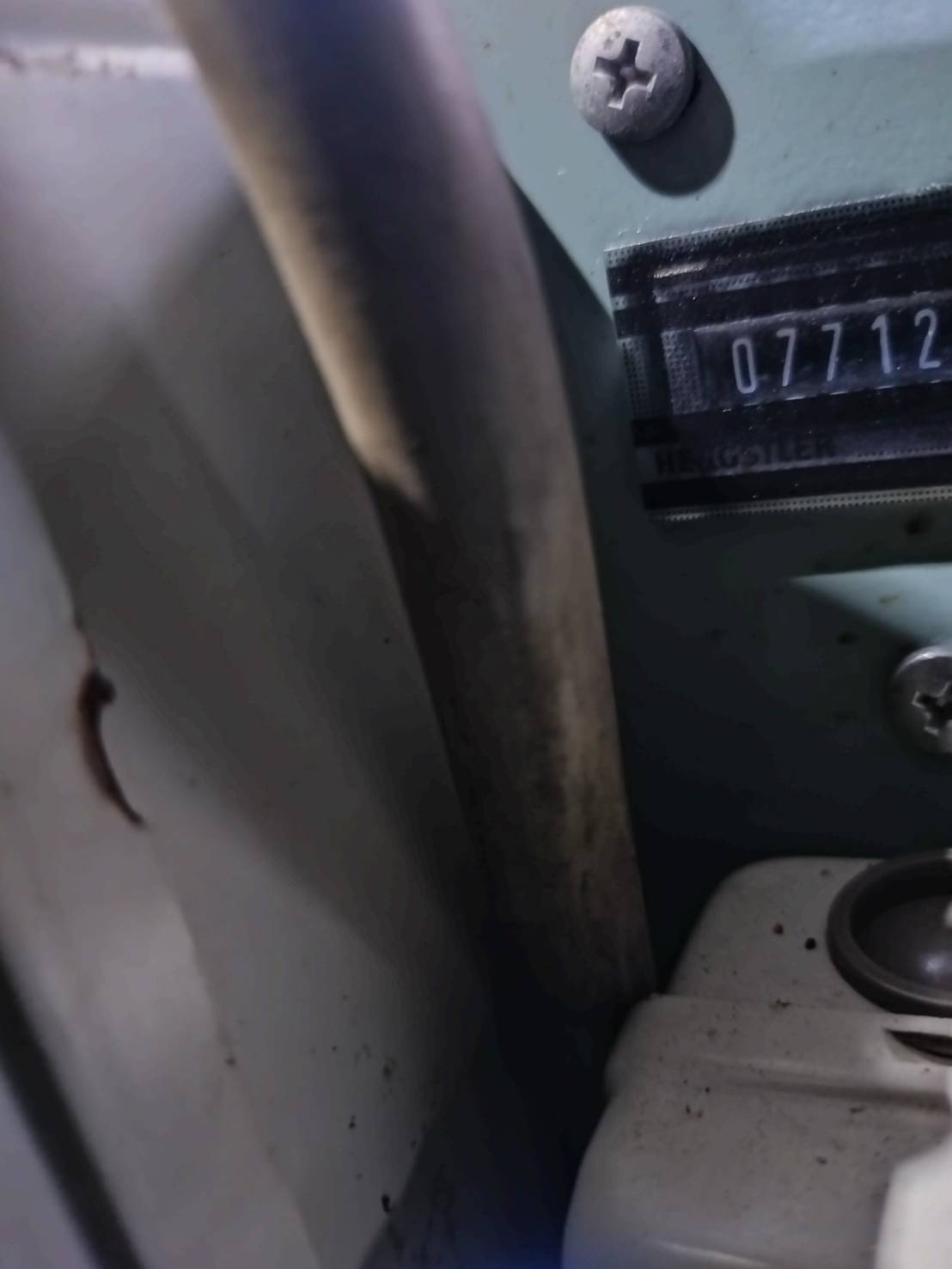 日立産機システム 3.7KWコンプレッサー 3.7P-9.5VD6