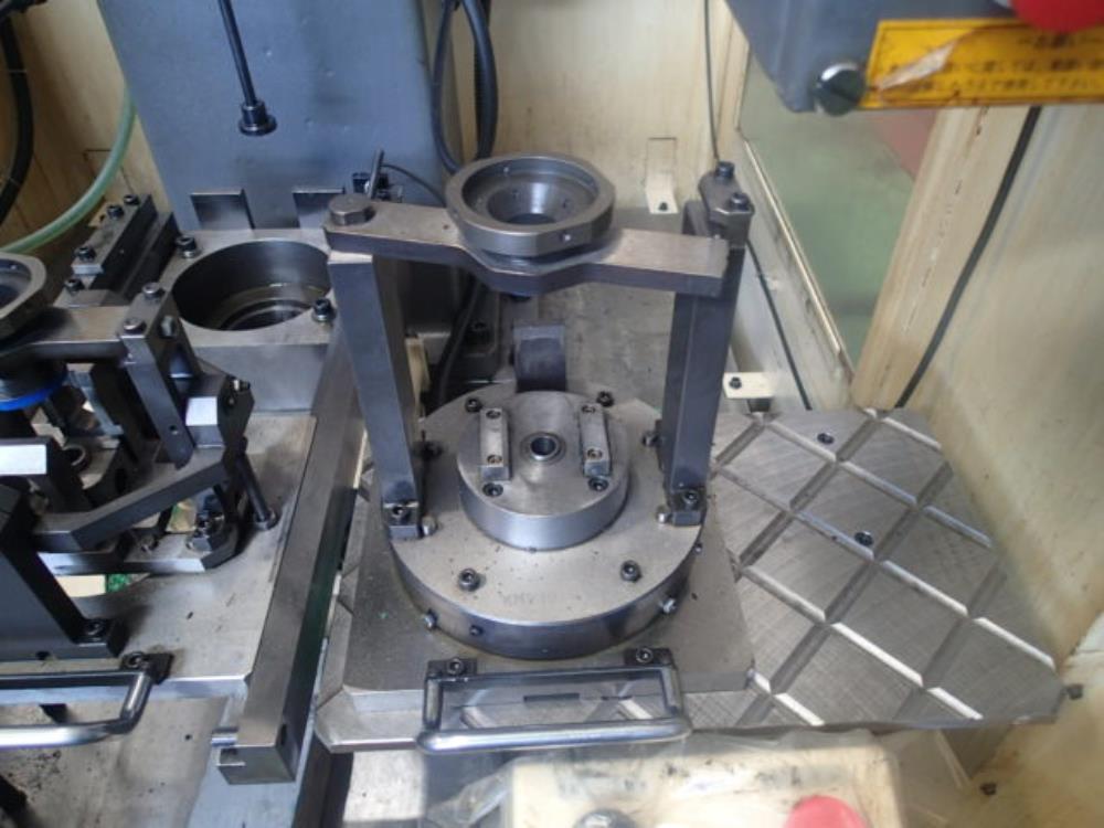 日進製作所 立型ホーニング E50L-MM1N