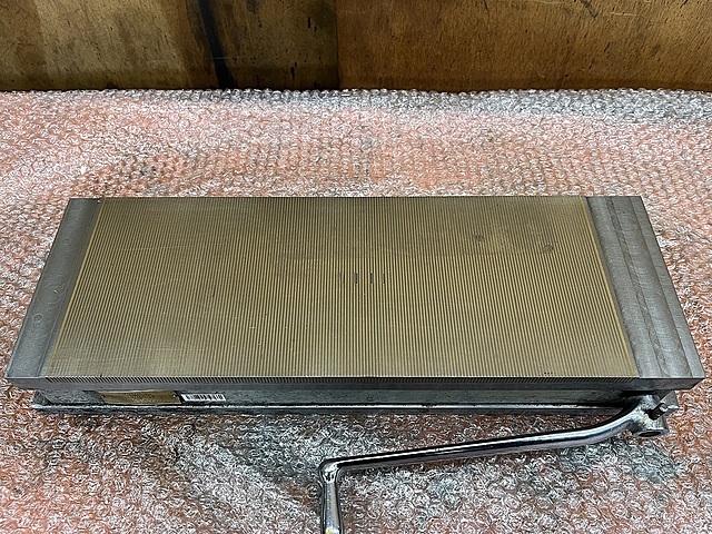 カネテック 電磁チャック KMTW-1545