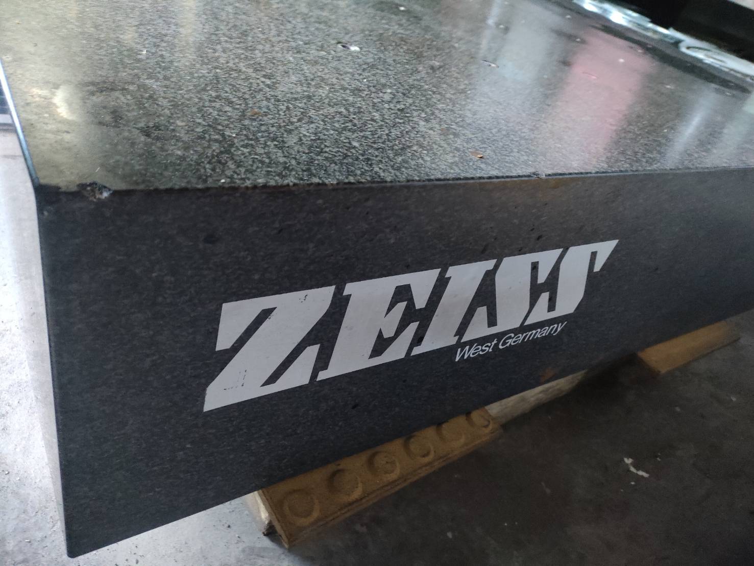 ZEISS 石定盤