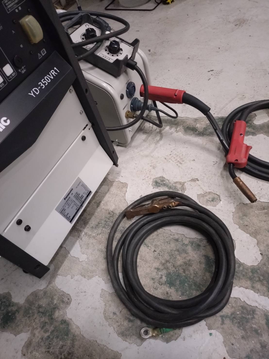 パナソニック インバーター制御CO2MAGフルデジタル半自動溶接機