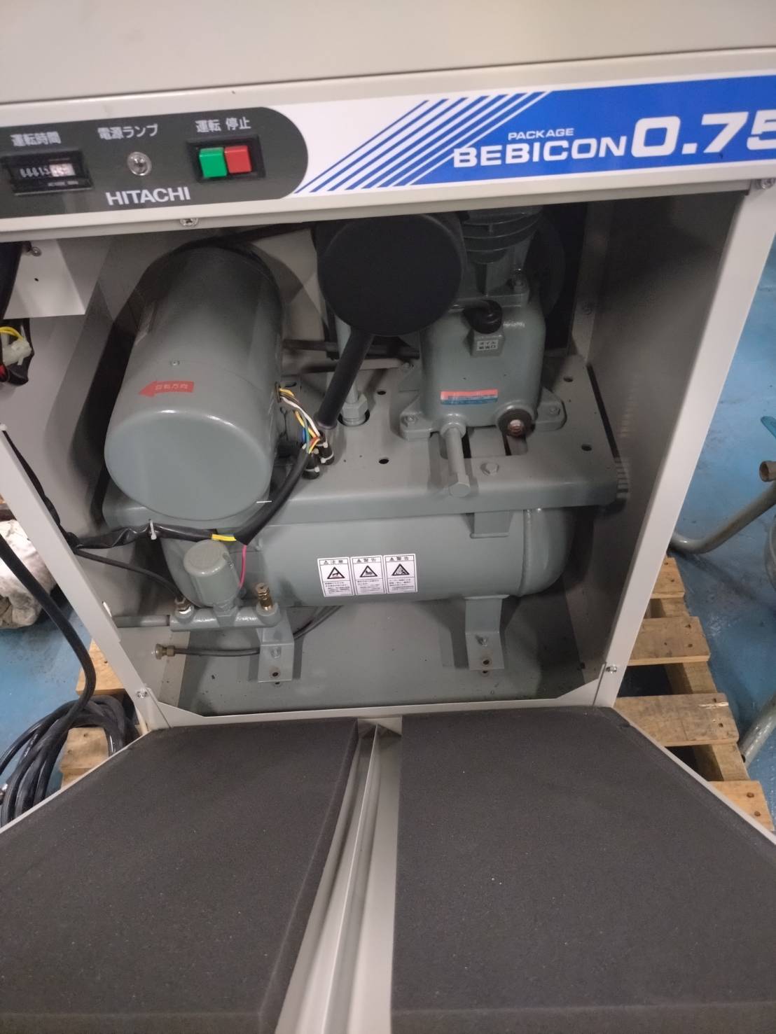 日立産機システム 0.75ｋｗコンプレッサー PBD-0.75PSJ6