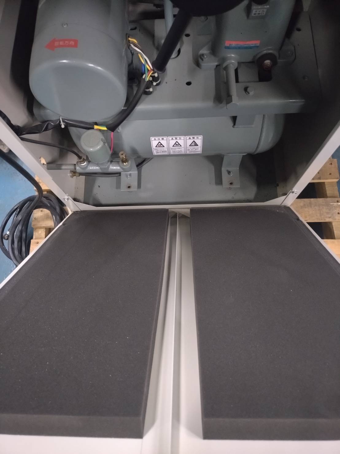 日立産機システム 0.75ｋｗコンプレッサー PBD-0.75PSJ6