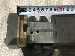 K.K.K. バイス 口幅90mm　口高35mm　口開80mm