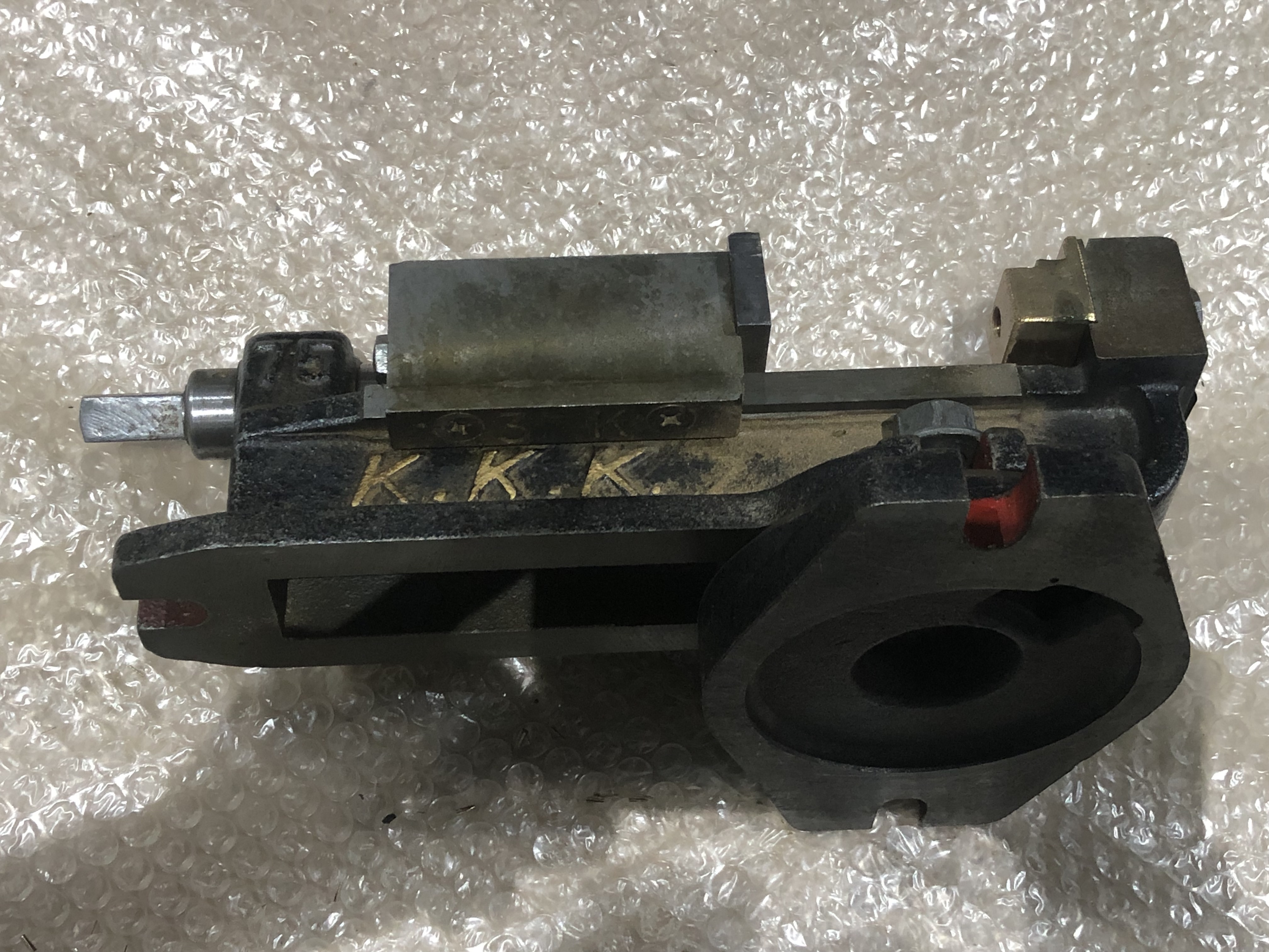 K.K.K. バイス 口幅90mm　口高35mm　口開80mm