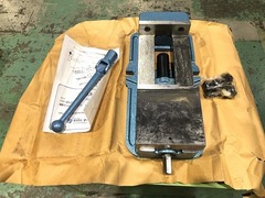 ナベヤ ERON ロックタイト精密マシンバイス LT150L