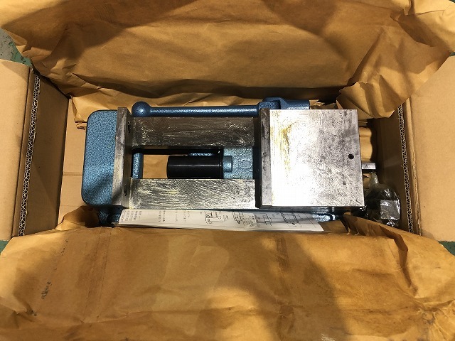 ナベヤ ERON ロックタイト精密マシンバイス LT150L