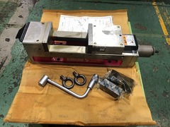 ナベヤ ERON ロックタイト精密マシンバイス LTFV-125Q