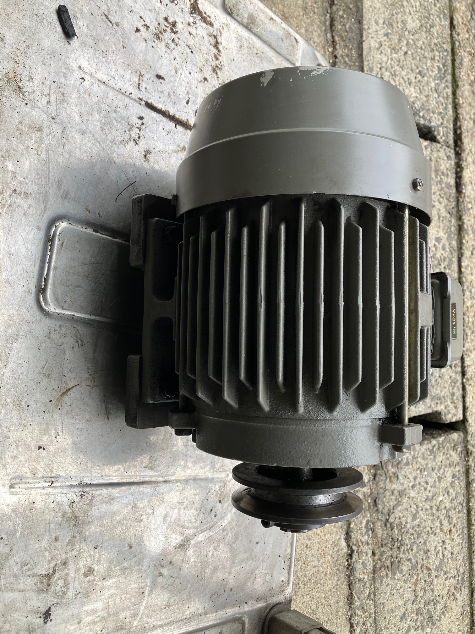 東芝 モーター 0.75kW | マシンライフ 中古機械情報