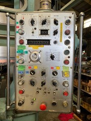 オークマ 門型立中ぐりフライス盤 MDB16A-NF