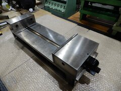 ナベヤ ERON 精密マシンバイス　200 200