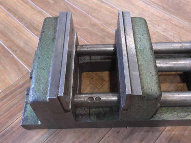 ナベヤ(ERON) クランプマスターバイス EVS100-4