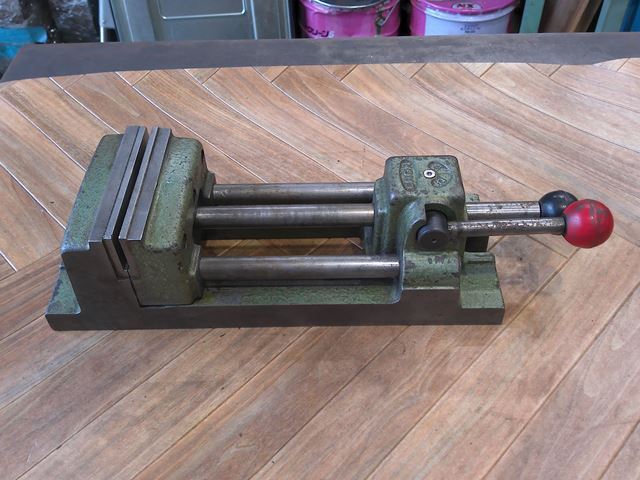 ナベヤ(ERON) クランプマスターバイス EVS100-4